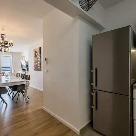 Apartamento Beachaholic M&g, Luxury Seaside On Znjan Split