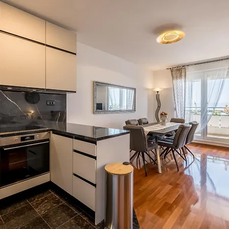 Beachaholic M&g, Luxury Seaside On Znjan Split