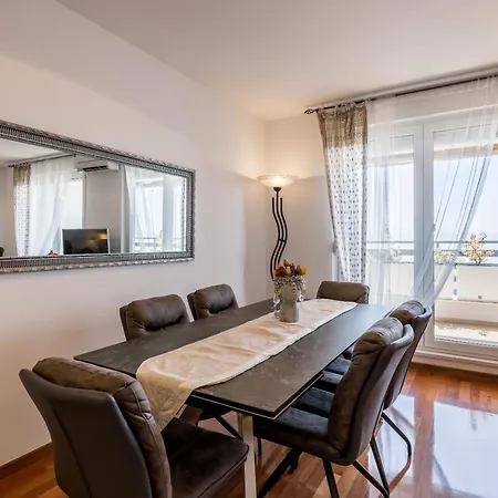 Beachaholic M&g, Luxury Seaside On Znjan Apartamento *