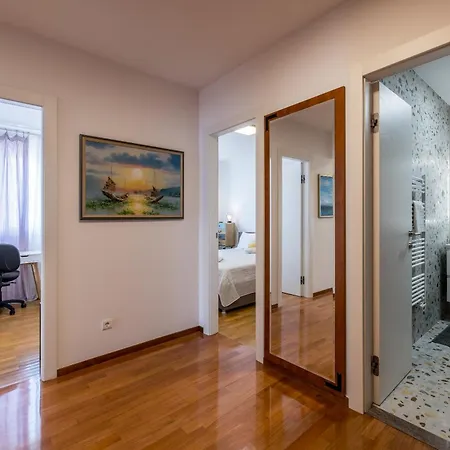 Beachaholic M&g, Luxury Seaside On Znjan * Split